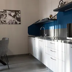 Etna Design , Catánia Italië