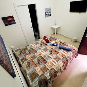 Bed & Breakfast Bed&fly Near Airport Fontanarossa Bagno Privato In